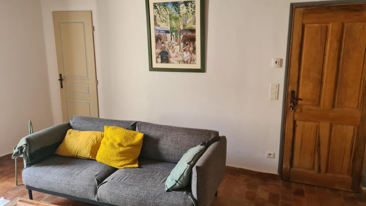 Ferienwohnung Cocon Du Papillon A Lourmarin Exterior foto
