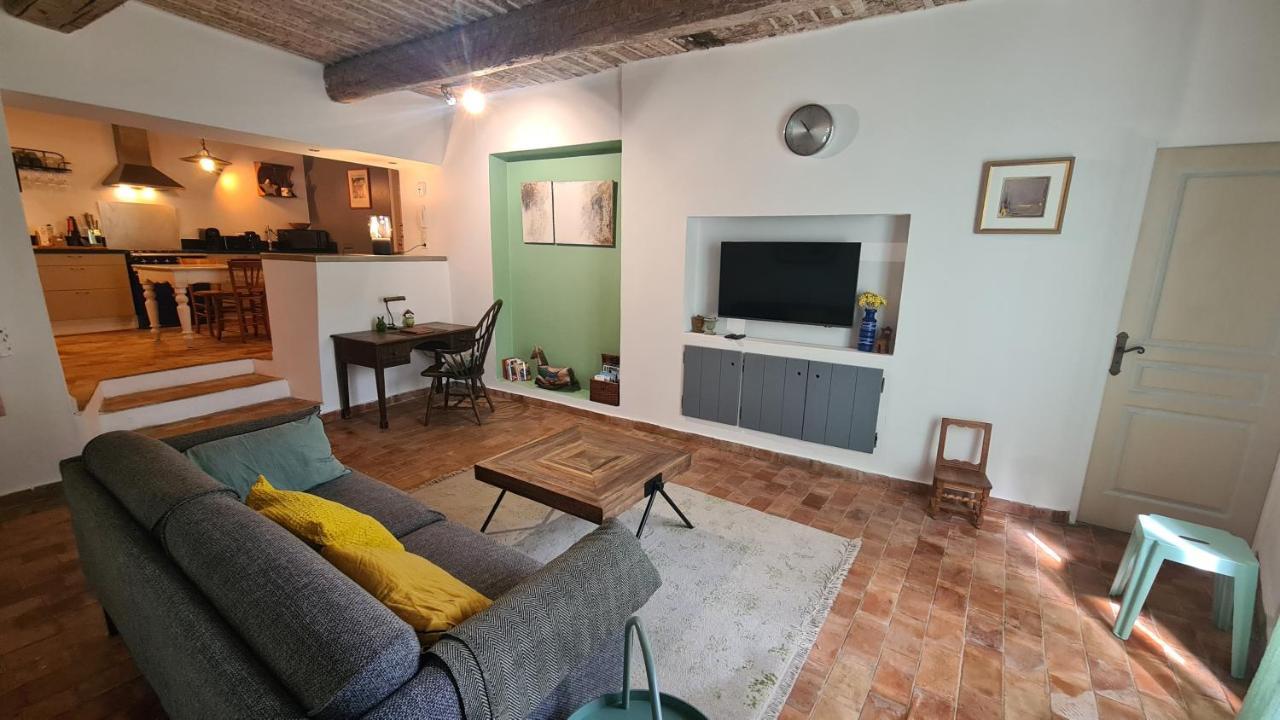 Ferienwohnung Cocon Du Papillon A Lourmarin Exterior foto