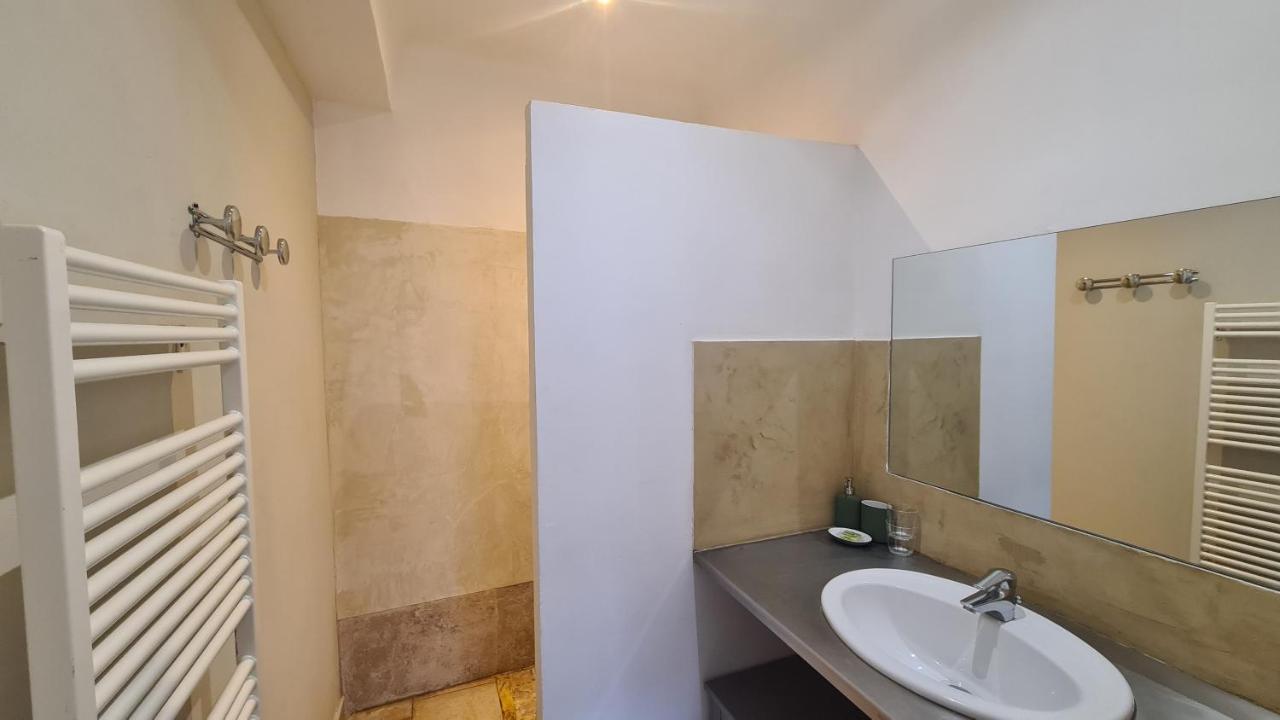 Ferienwohnung Cocon Du Papillon A Lourmarin Exterior foto