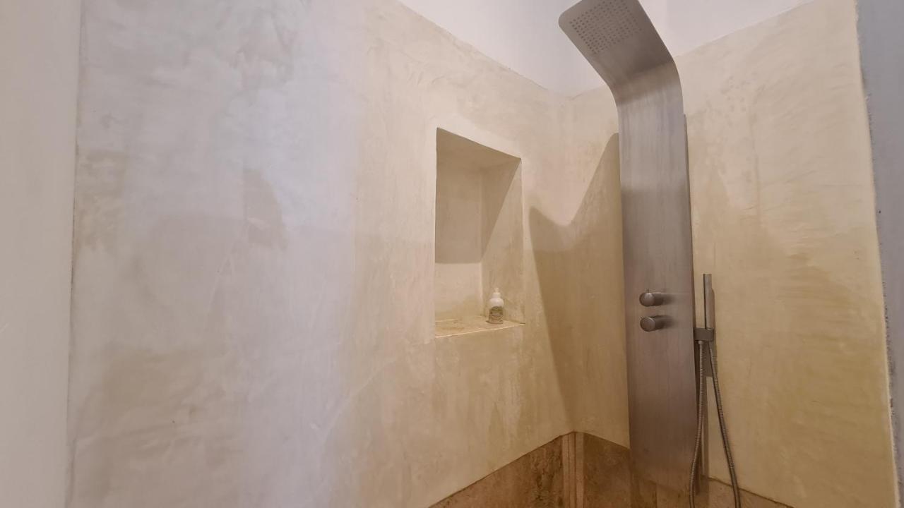 Ferienwohnung Cocon Du Papillon A Lourmarin Exterior foto